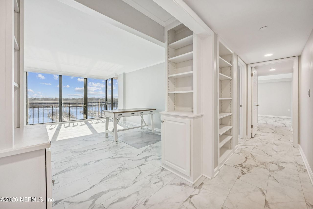 4401 Lakeside Drive, Unit 804, Jacksonville, FL 32210 Photo