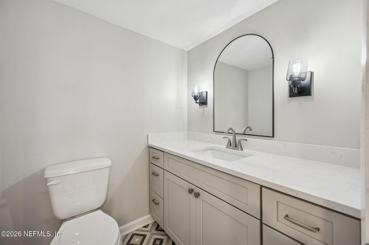 4401 Lakeside Drive, Unit 804, Jacksonville, FL 32210 Photo