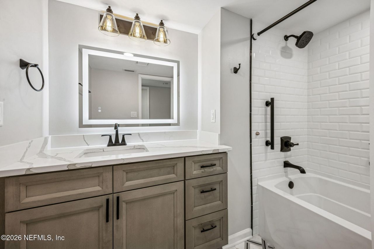 4401 Lakeside Drive, Unit 804, Jacksonville, FL 32210 Photo