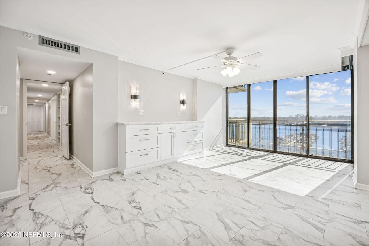 4401 Lakeside Drive, Unit 804, Jacksonville, FL 32210 Photo