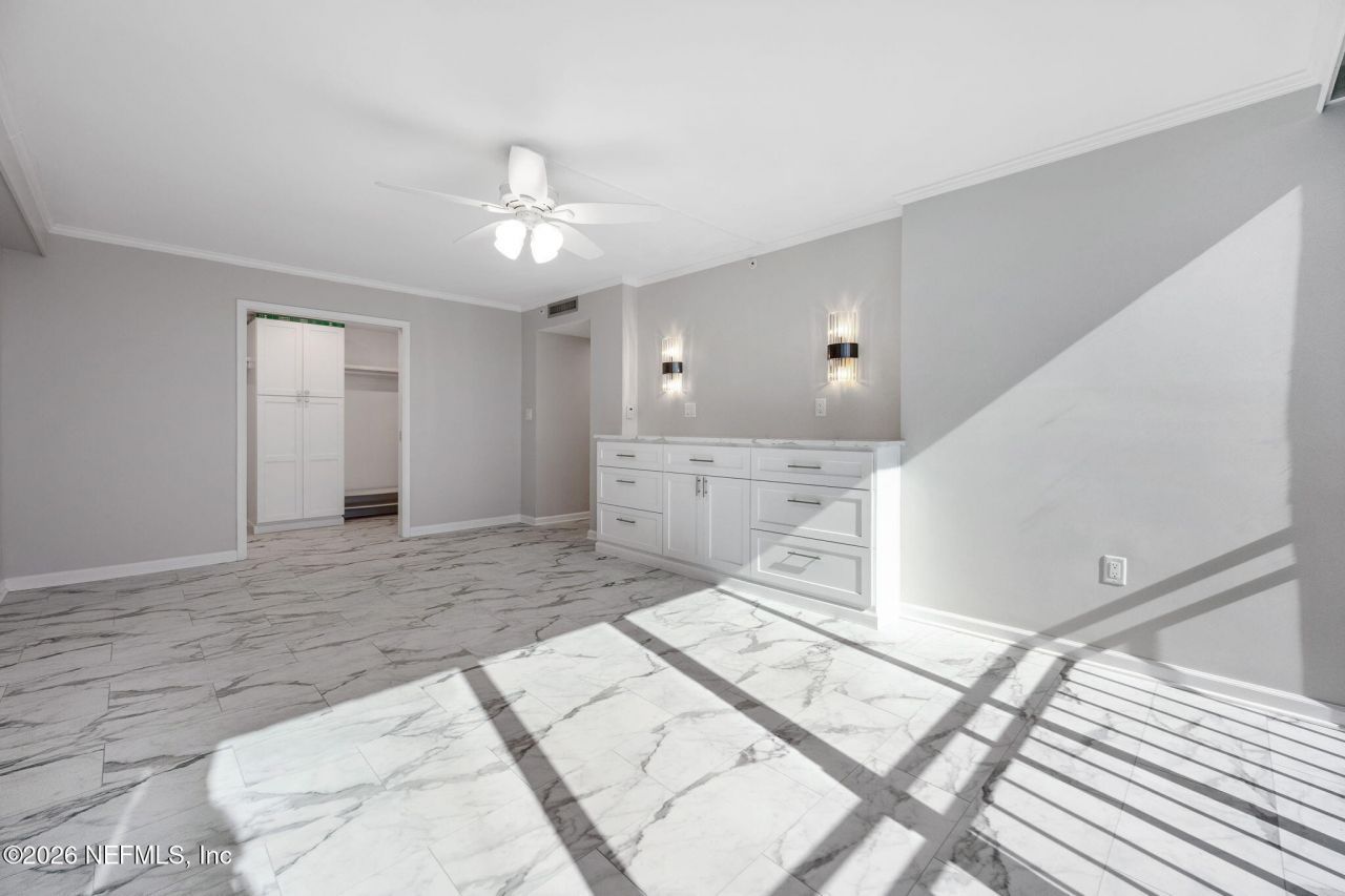 4401 Lakeside Drive, Unit 804, Jacksonville, FL 32210 Photo