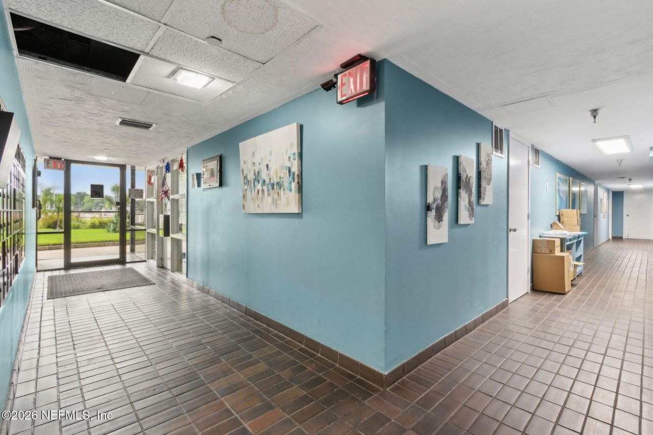 4401 Lakeside Drive, Unit 804, Jacksonville, FL 32210 Photo