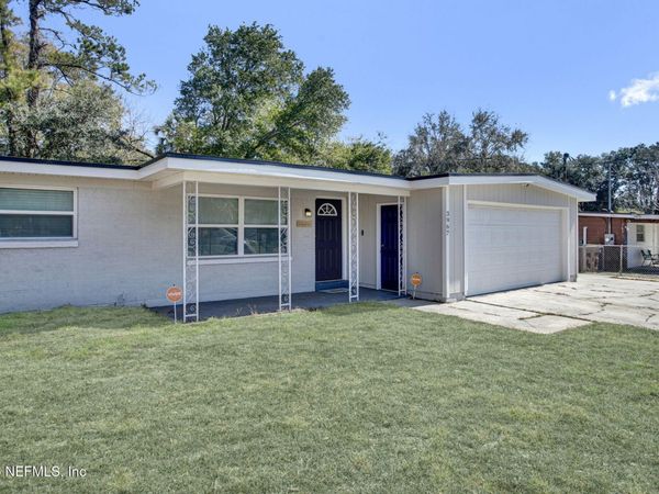 3967 LANE Avenue S, Jacksonville, FL 32210