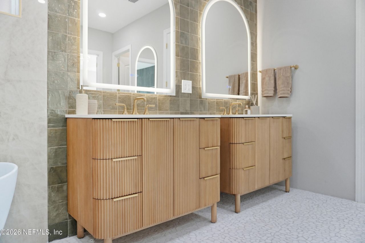 354 11th Street, Atlantic Beach, FL 32233 Photo