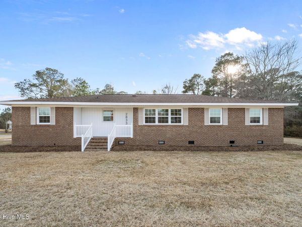 2833 Nc 41 & 50 Highway, Chinquapin, NC 28521