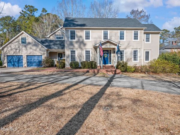 2215 Perry Drive, Jacksonville, NC 28546