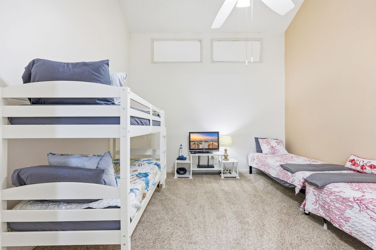 501 Maison Dr. Photo 32