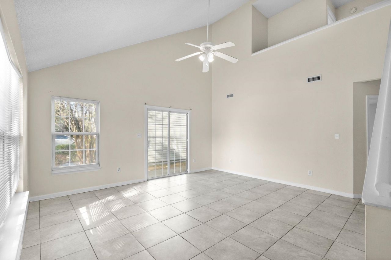 816 Mary Ana Ct. Photo 7