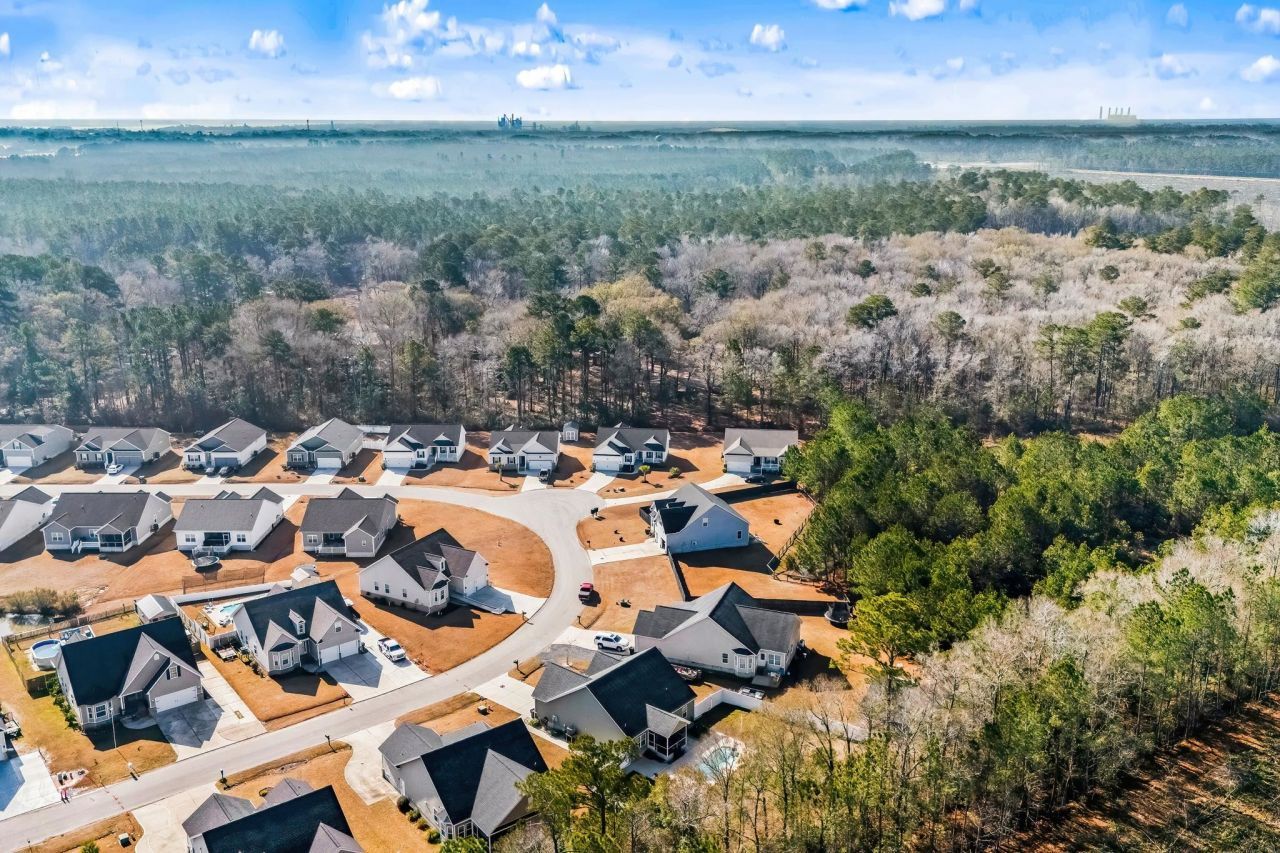 549 Rose Ave. Photo 11