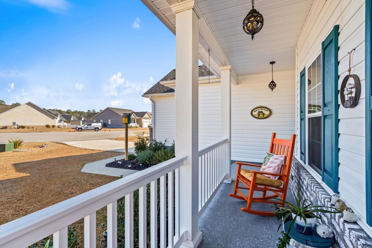 549 Rose Ave. Photo 13