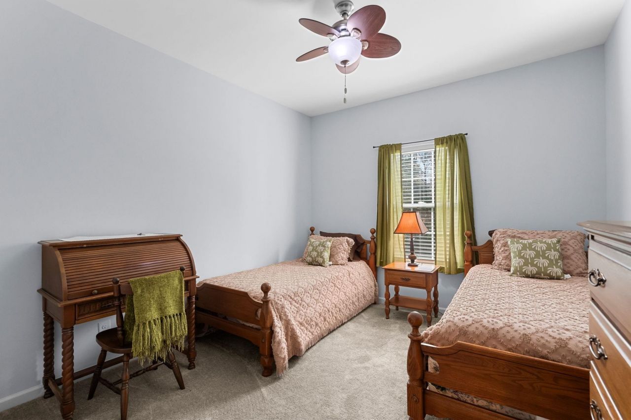 549 Rose Ave. Photo 46