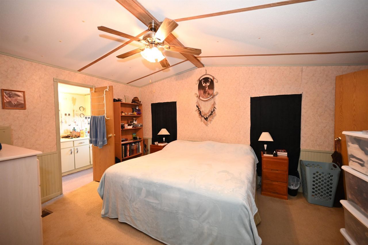 1631 Highway 646 Photo 14