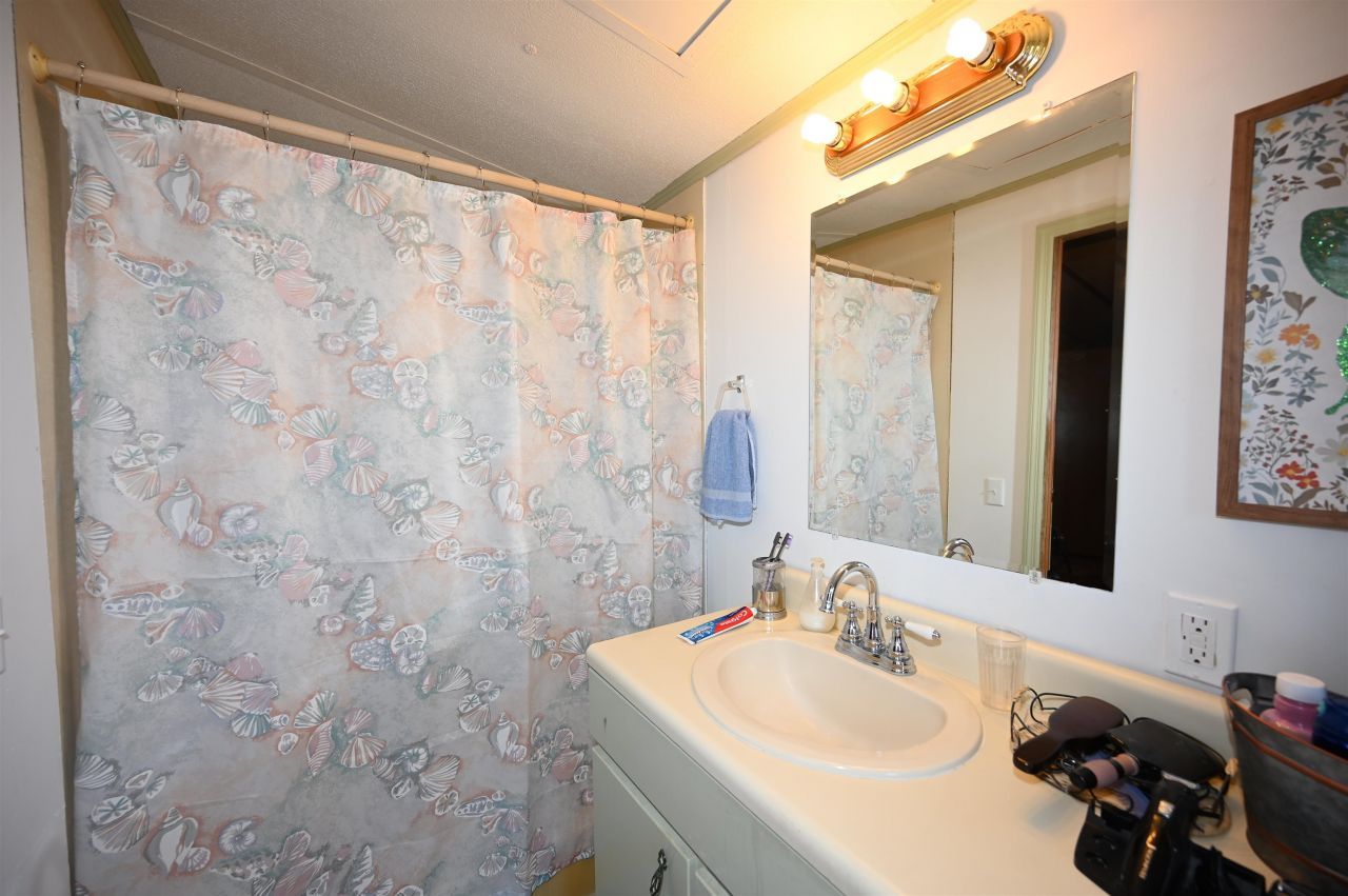 1631 Highway 646 Photo 18