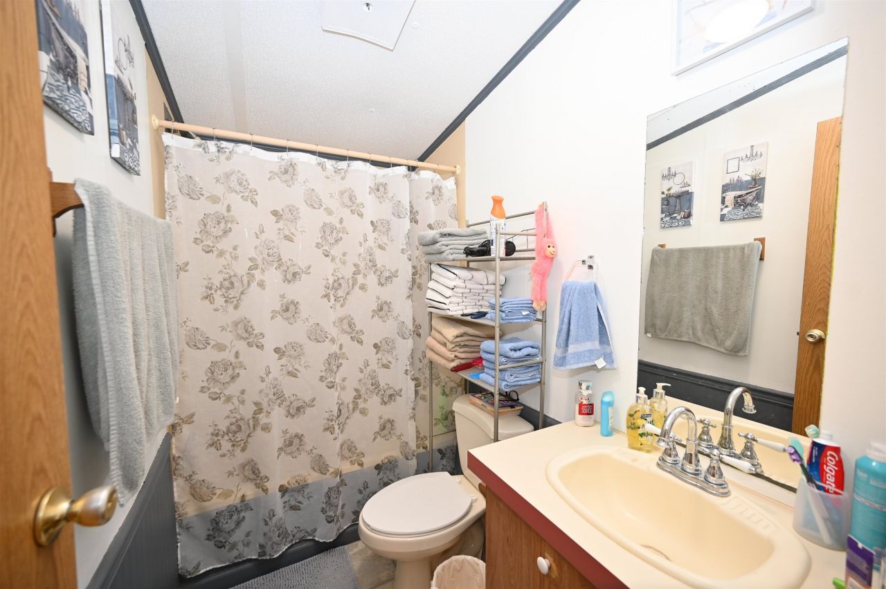 1631 Highway 646 Photo 21