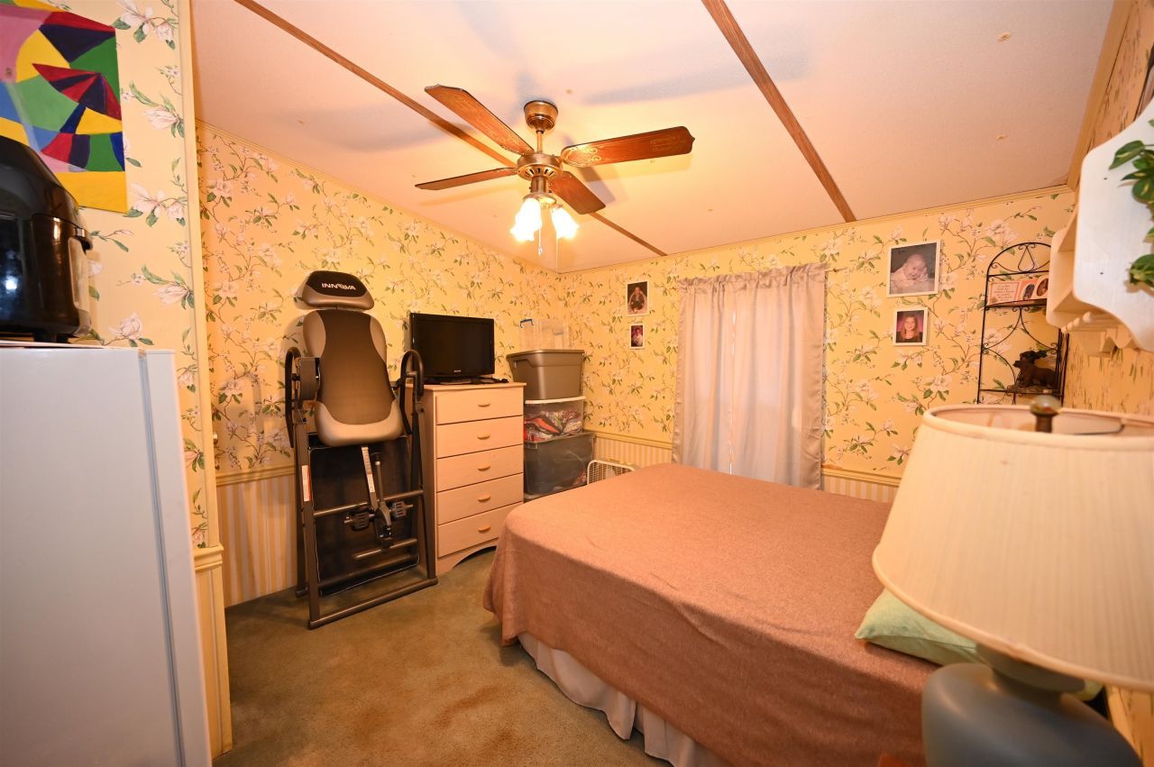 1631 Highway 646 Photo 22