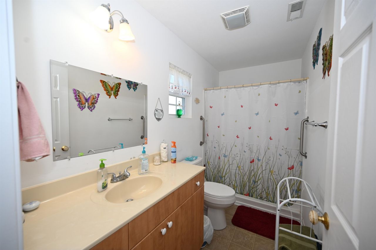 1631 Highway 646 Photo 24