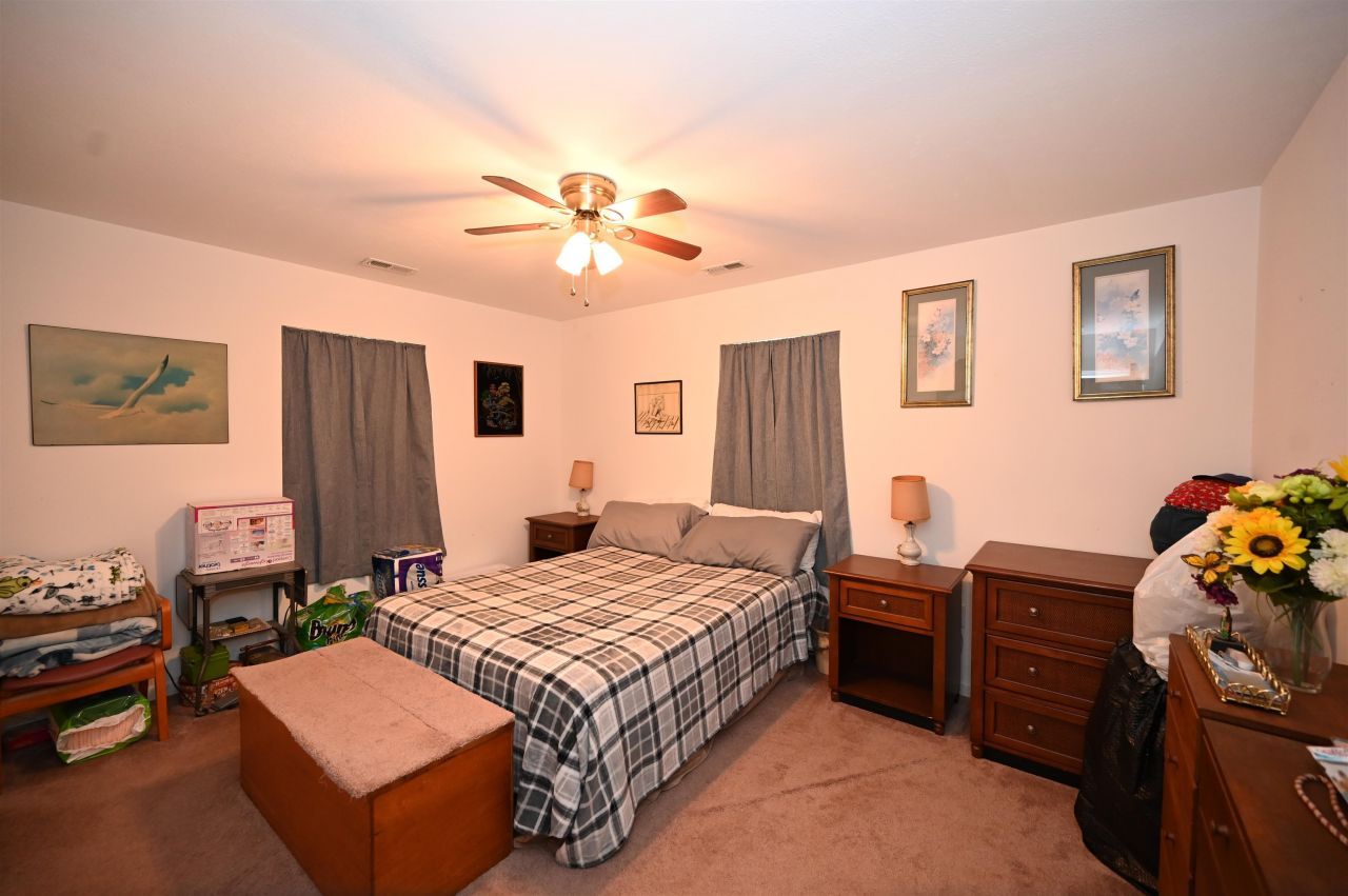 1631 Highway 646 Photo 25