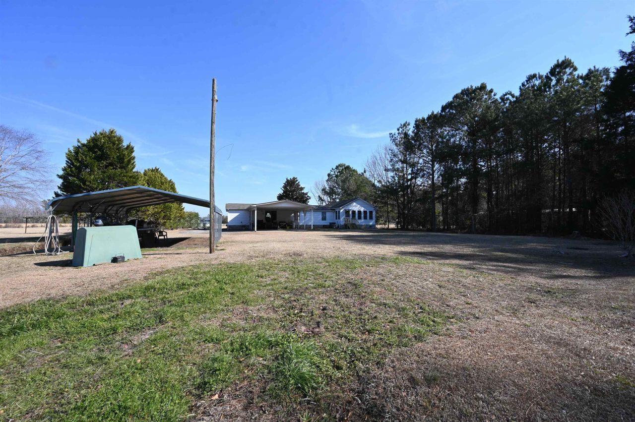 1631 Highway 646 Photo 38