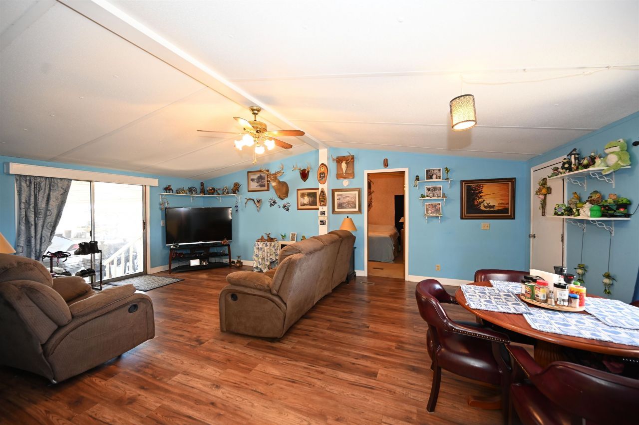 1631 Highway 646 Photo 6