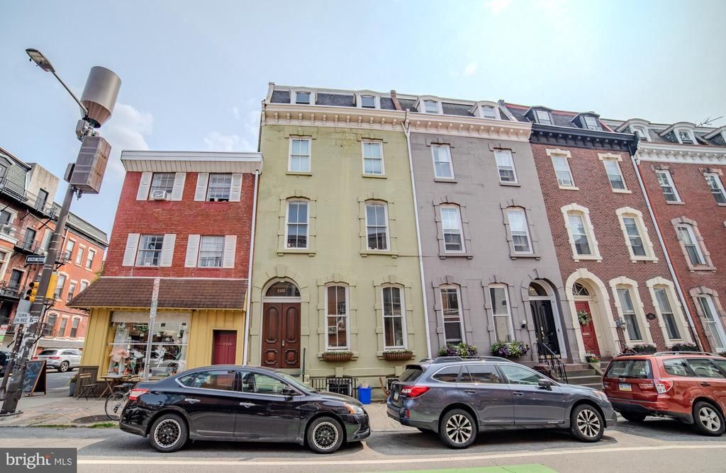 2302 00 Spruce Street, Unit 1, Philadelphia, PA 19103 Main Photo