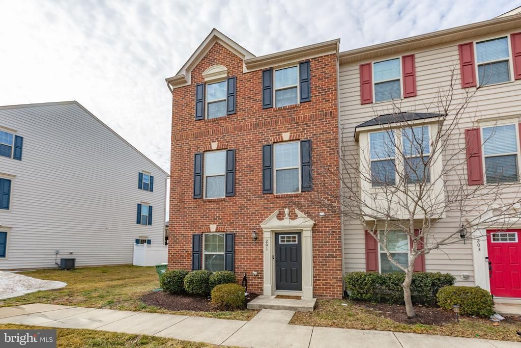 201 Brenton Road, Fredericksburg, VA 22405 Main Photo