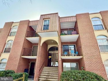3322 WOODBURN VILLAGE DRIVE, Unit 13, ANNANDALE, VA 22003