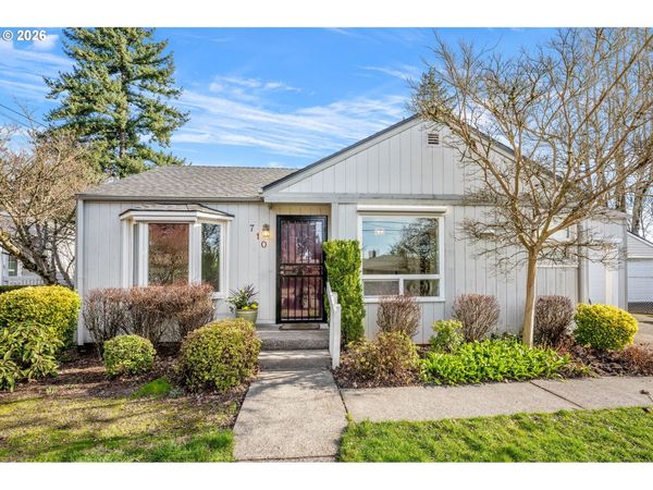 710 NE 110TH AVE, Portland, OR 97220