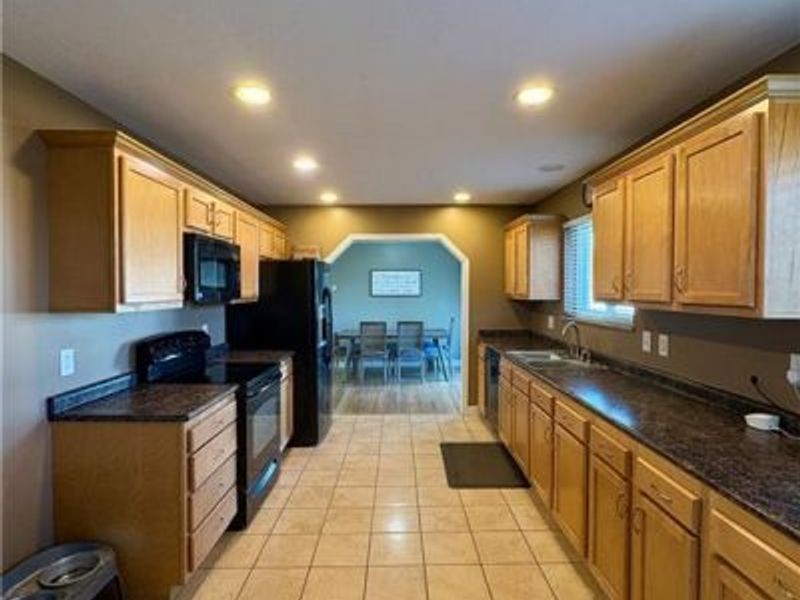 1900 N Belleview Drive, Bellbrook, OH 45305 Photo 8