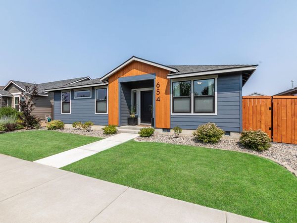 654 NW 27th Street, Redmond, OR 97756