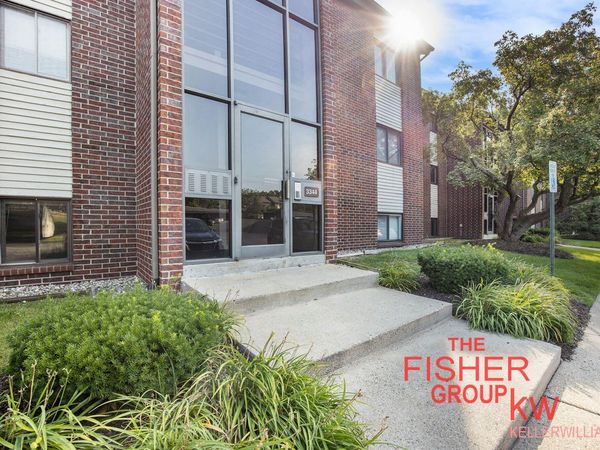 3344 Devonwood Hills NE, Unit A, Grand Rapids, MI 49525