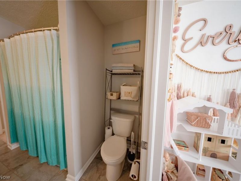 18764 Ledgestone Drive, Strongsville, OH 44149 Photo 26