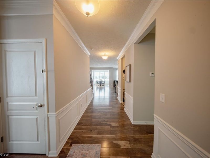 18764 Ledgestone Drive, Strongsville, OH 44149 Photo 4