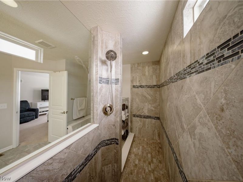 18764 Ledgestone Drive, Strongsville, OH 44149 Photo 41