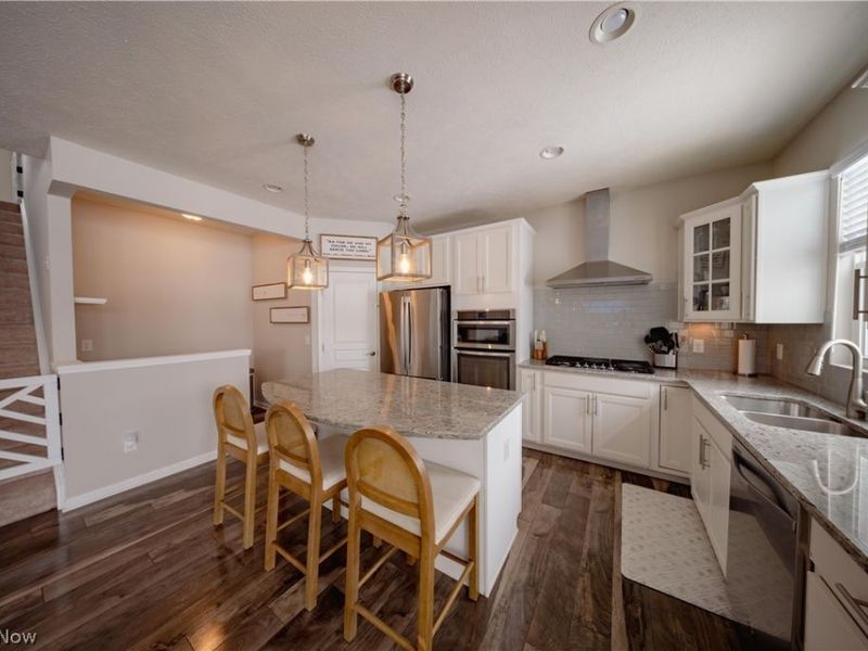 18764 Ledgestone Drive, Strongsville, OH 44149 Photo 5