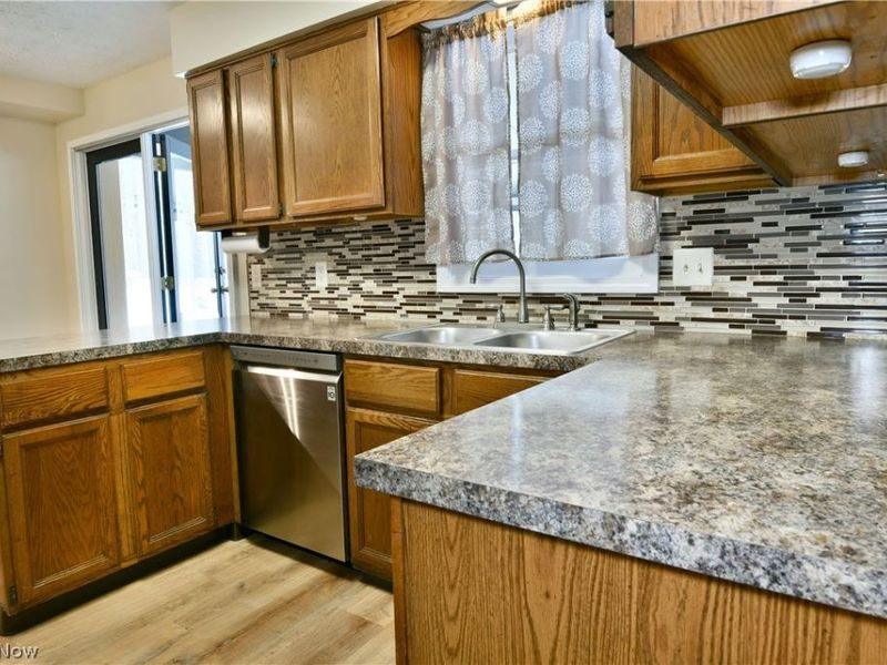 4251 Wayne Road, Mantua, OH 44255 Photo 9