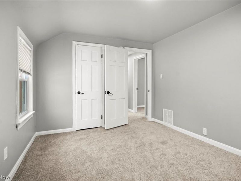 20214 Lanbury Avenue, Warrensville Heights, OH 44122 Photo 16