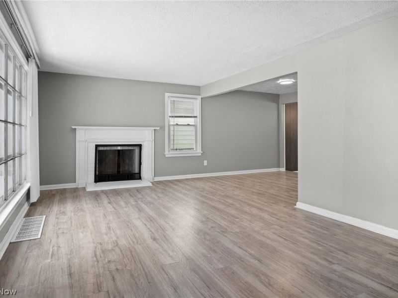 20214 Lanbury Avenue, Warrensville Heights, OH 44122 Photo 2