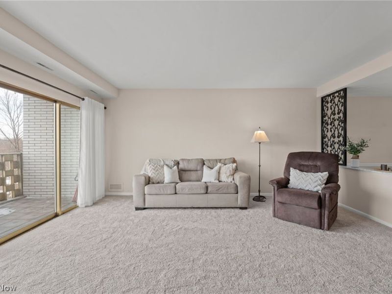 275 N Portage Path, Unit 7B, Akron, OH 44303 Photo 27