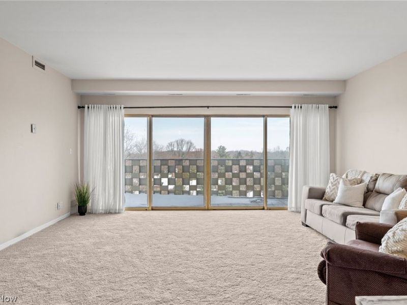 275 N Portage Path, Unit 7B, Akron, OH 44303 Photo 28