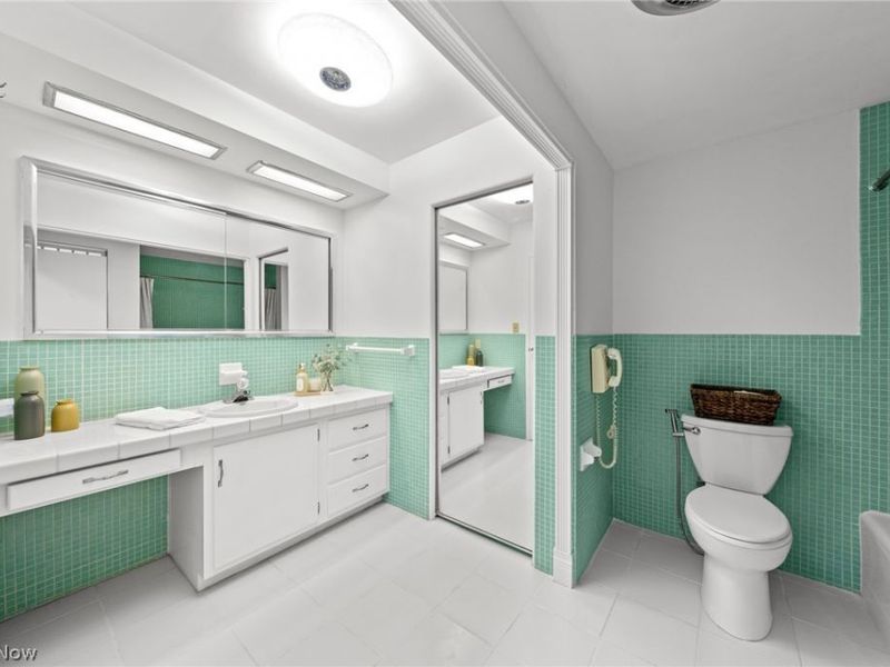 275 N Portage Path, Unit 7B, Akron, OH 44303 Photo 39