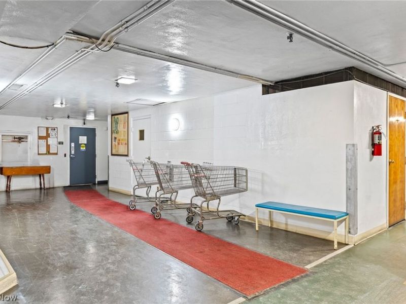 275 N Portage Path, Unit 7B, Akron, OH 44303 Photo 41