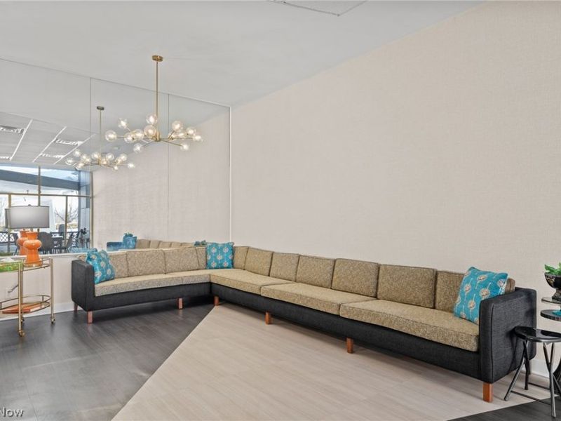 275 N Portage Path, Unit 7B, Akron, OH 44303 Photo 8