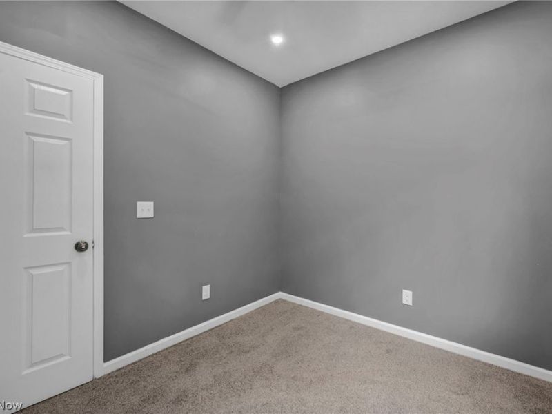 4011 Robert Avenue, Cleveland, OH 44109 Photo 20