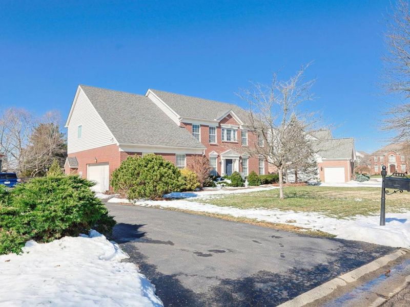 6451 Braewing Court, Pierce Twp, OH 45245 Photo 2