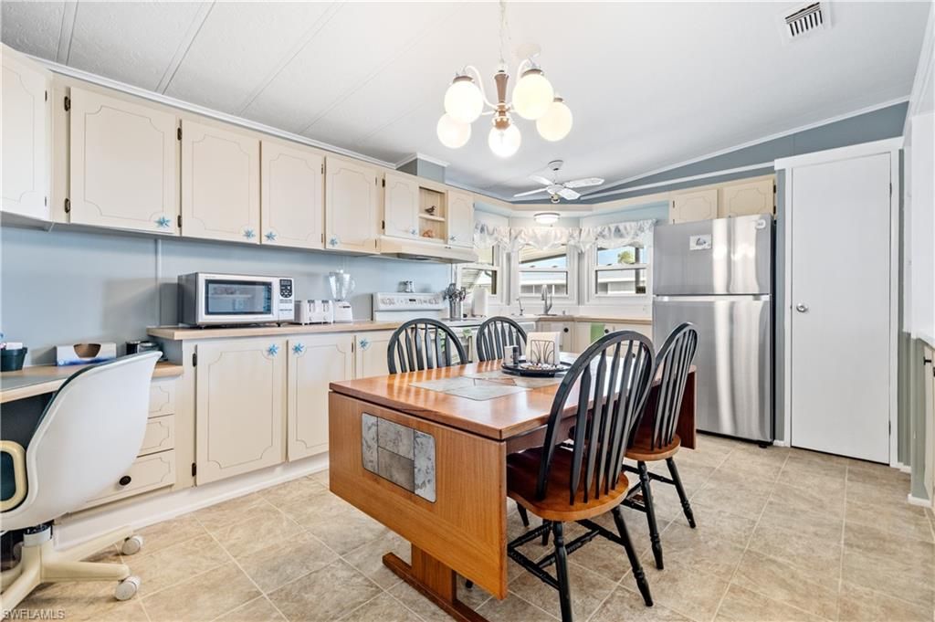 3564 Celestial Way, North Fort Myers, FL 33903 Photo