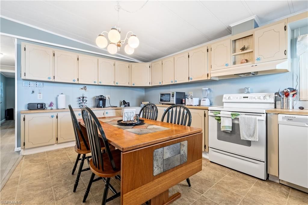 3564 Celestial Way, North Fort Myers, FL 33903 Photo