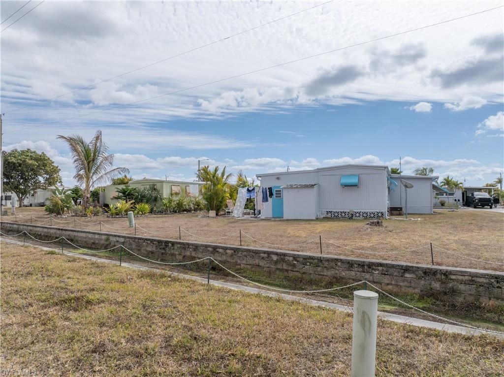 3564 Celestial Way, North Fort Myers, FL 33903 Photo