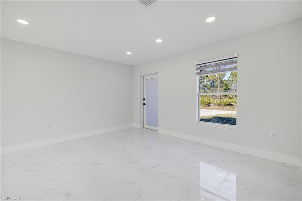 1120 Ravenswood St E, Lehigh Acres, FL 33974 Photo