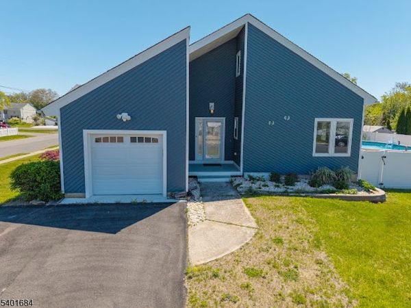 79 16Th St, Toms Rivership, NJ 08753