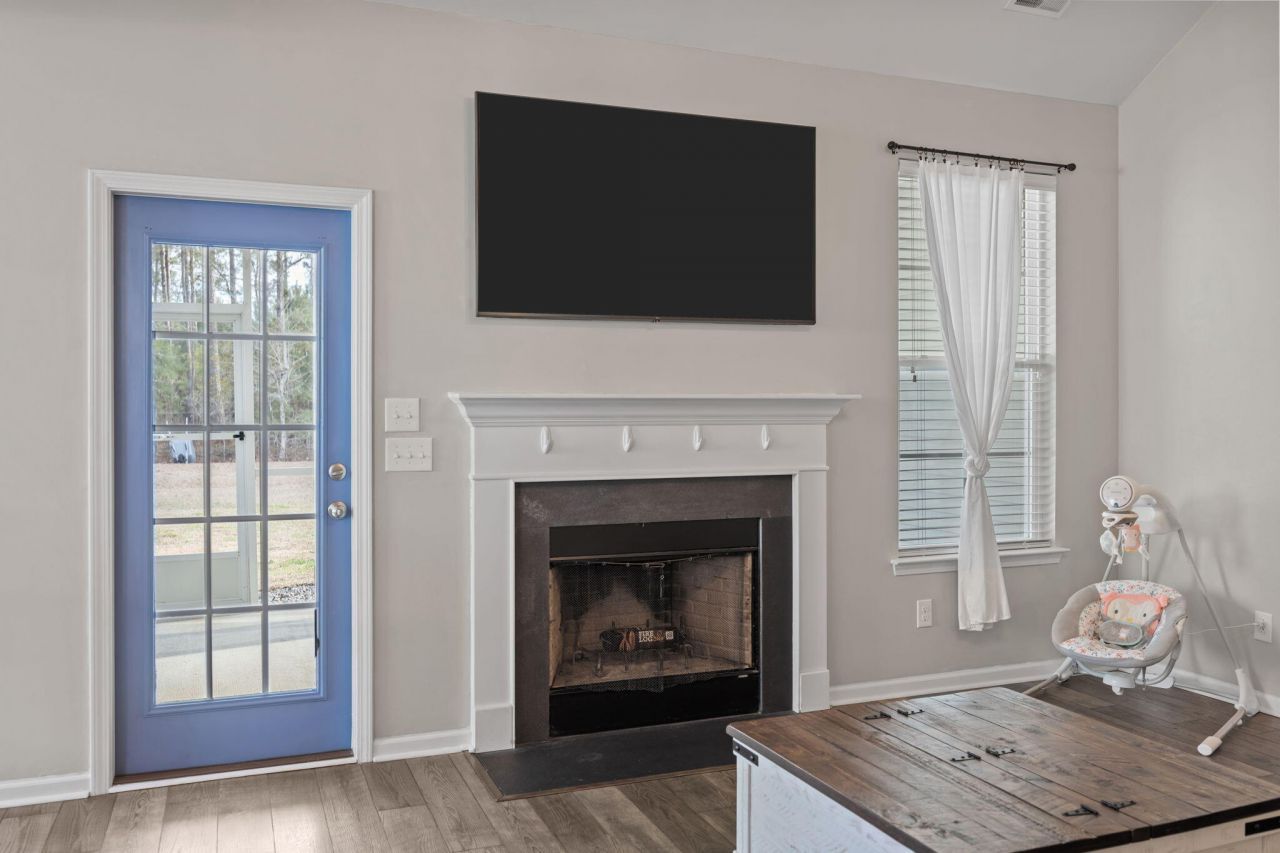 2010 Triple Crown Lane Photo 5